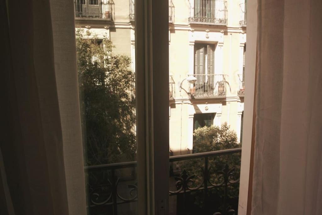 Divina Malasana Apartment Madrid Exterior photo